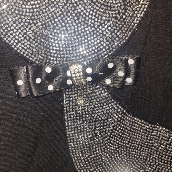 Alina’s Exclusives Rhinestone Cat Graphic Tee M Black Boutique Bling Top NWT - Picture 4 of 9